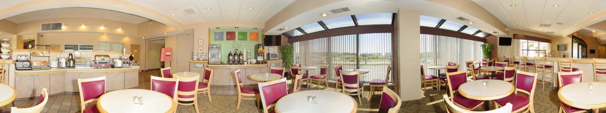 Comfort Inn & Suites Madison - Airport Extérieur photo